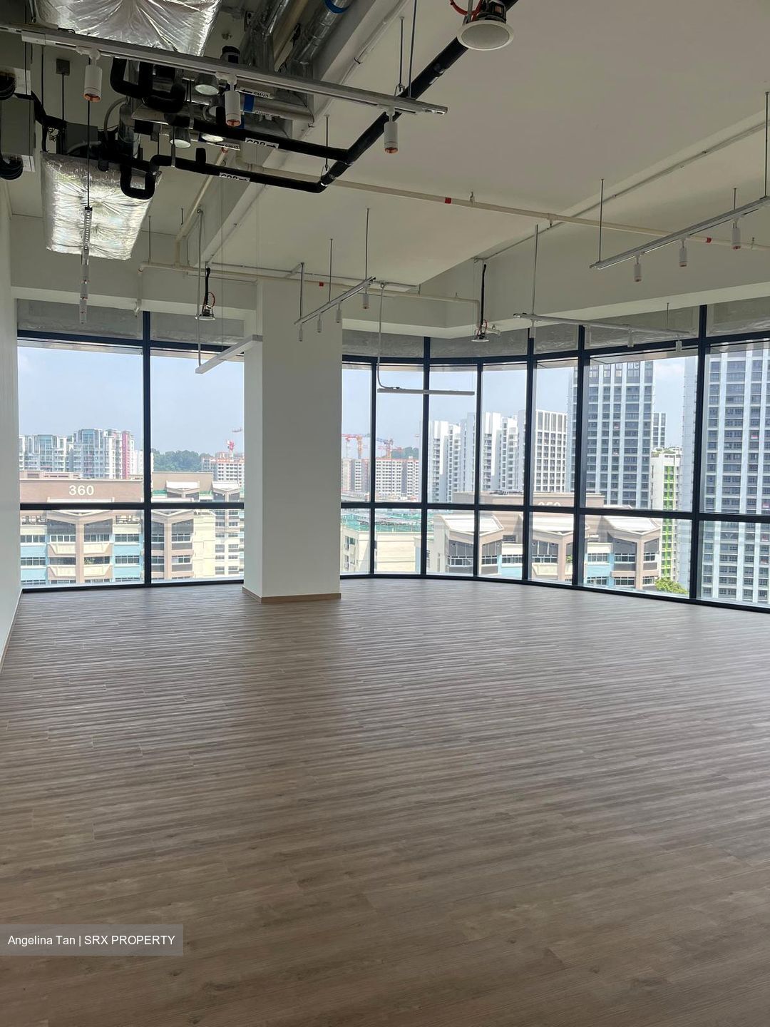 Woods Square (D25), Office #625963581